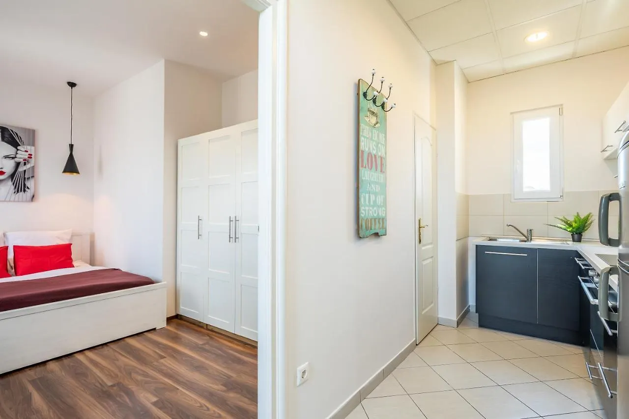 Two Bedroom Home In Jewish Quarter Budapest